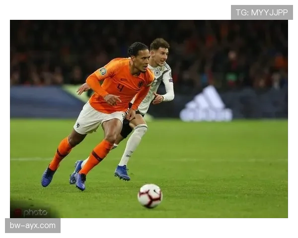 范戴克重返世界后卫榜首,防守能力持续精进引瞩目 范戴克重返世界后卫榜首,防守能力持续精进引瞩目