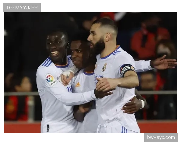 维尼修斯比赛风格与纪律性争议解析 维尼修斯比赛风格与纪律性争议解析