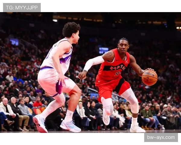 马尔卡宁挡拆对位小个提升三分，与上季判若两人